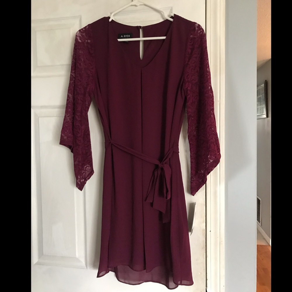 Maroon dress with lace sleeves and fabric belt.NWT